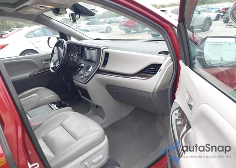 2018 Toyota Sienna Xle 8 Passenger z USA, uszkodzony, nr VIN 5TDYZ3DC4JS906391